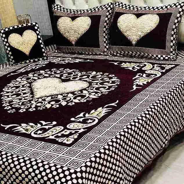Luxury 4-Piece Velvet Jacquard Bedsheet